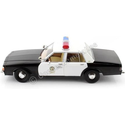 Greenlight Terminator T - 1000 Miniature Collectible Car Black/White 19105 - Maison des fragrances
