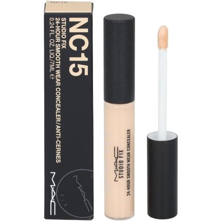 M.A.C Studio Fix 24 - Hour Smooth Wear Concealer NC15 7ml - Maison des fragrances